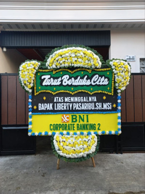 Papan Bunga Duka di Itlay Hisage